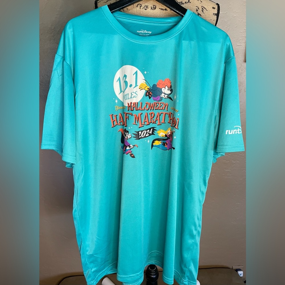 Disney Run 2024 Half Marathon short sleeve 2XLpull over 100% recycled polyester